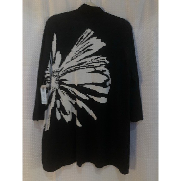 Chicos Size 2 Black White Cardigan Sweater NWT - Picture 7 of 9